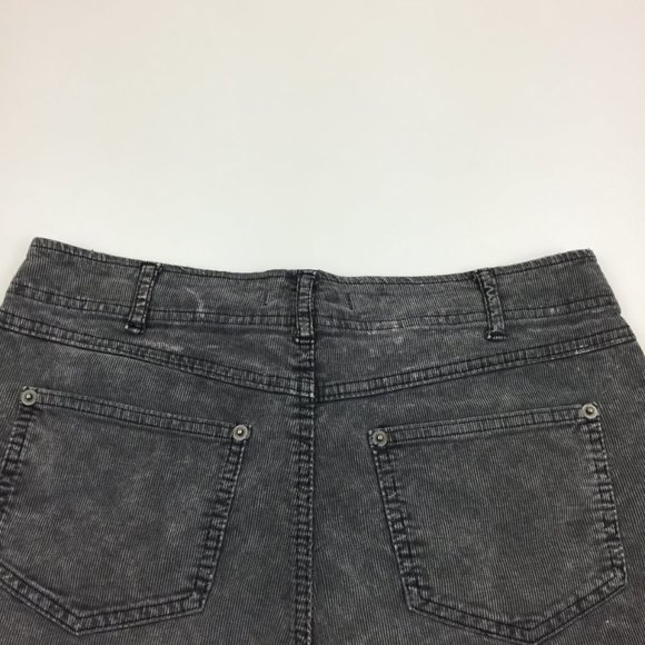 FREE PEOPLE Dark Gray/Black Raw Edge Hem Logo Hardware Corduroy Shorts - Picture 9 of 9
